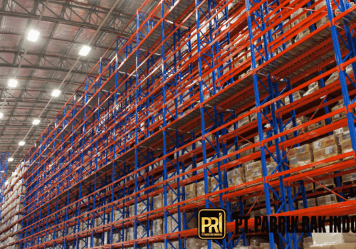 Studi Kasus PT Pabrik Rak Indonesia: Transformasi Gudang Perusahaan Surabaya dengan Rak Custom